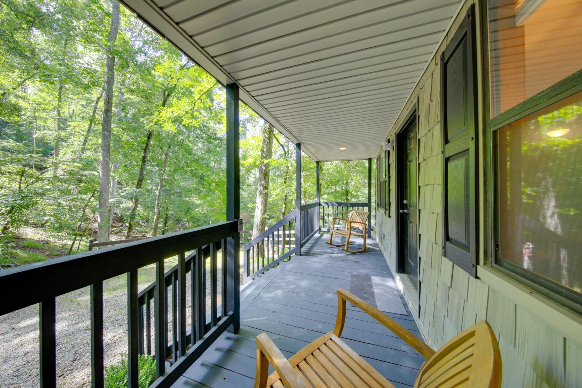 Pet-Friendly Ellijay Cabin In The Woods On 1 Acre! Villa Exterior foto